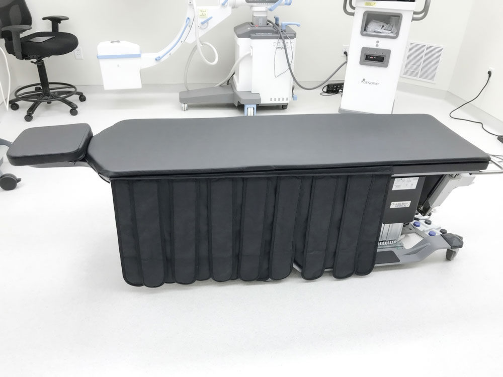 Table-Drape_single-sided-barrier-2 Table-Drape_single-sided-barrier-2