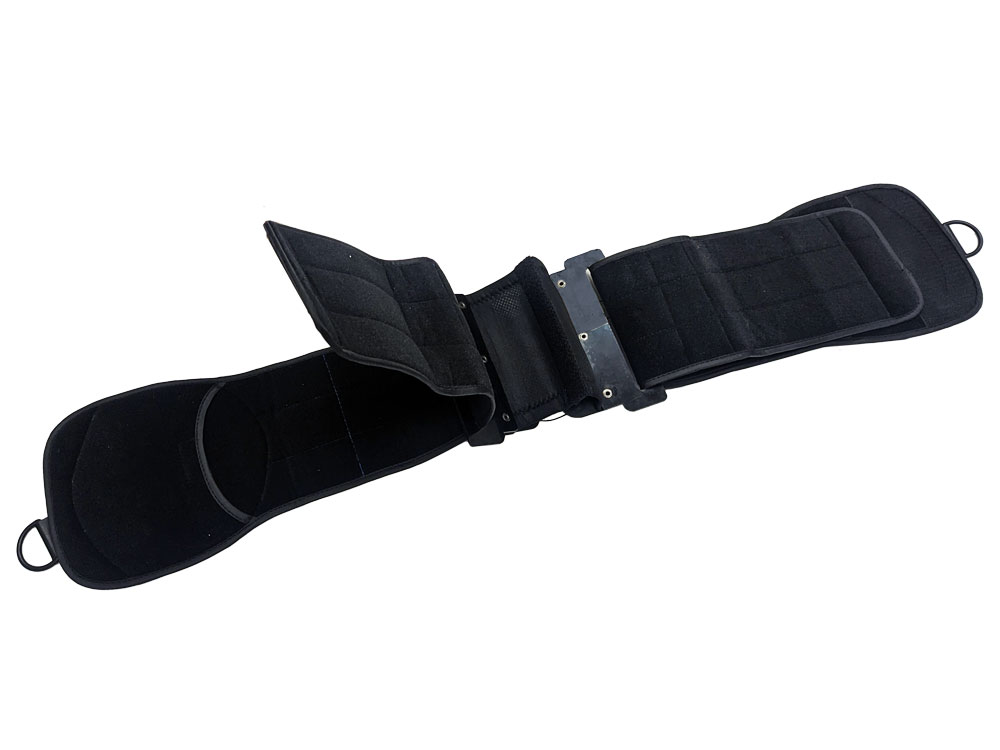 Lead-Accessories_Corset-Belt_Adjustability-Interior-SMALL Lead-Accessories_Corset-Belt_Adjustability-Interior-SMALL