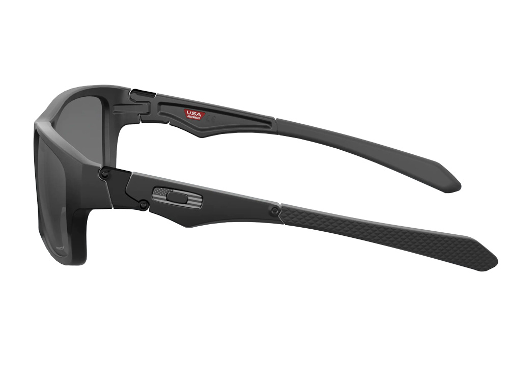 Lead-Glasses_Oakley-Jupiter-Squared-Black-2